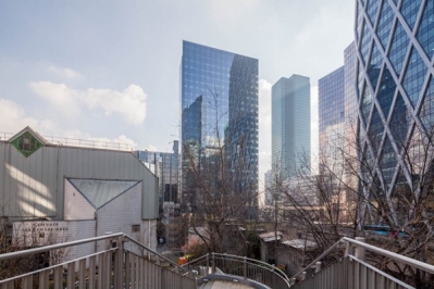 La tour Prisma &agrave; la D&eacute;fense