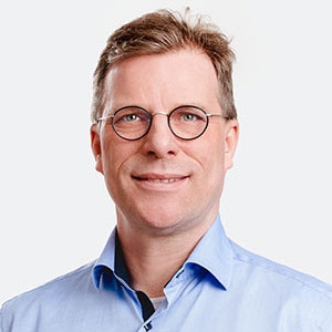 Axel H&ouml;lzer, Dorea