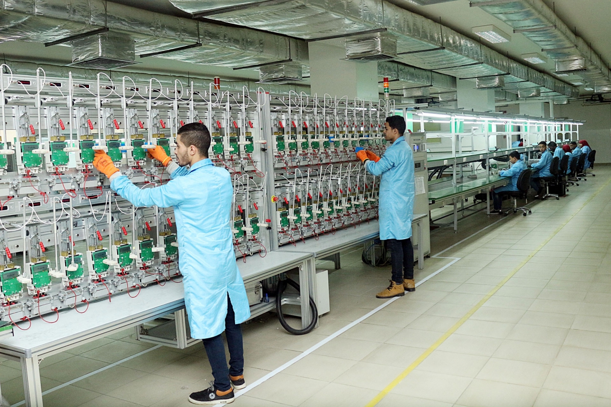 Basée au Caire, Globaltronics est une entreprise de haute technologie qui conçoit et fabrique une large gamme de solutions de mesure de l'électricité, comprenant à la fois des appareils et des systèmes. - © Globaltronics Basée au Caire, Globaltronics est une entreprise de haute technologie qui conçoit et fabrique une large gamme de solutions de mesure de l'électricité, comprenant à la fois des appareils et des systèmes. - © Globaltronics