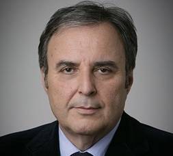 Claude Serra
