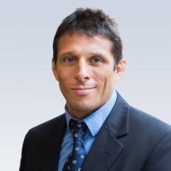 Yves Soyfer, Armen