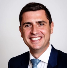 Arnaud Guillou, EY